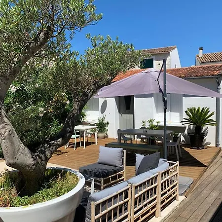 Maison Face Au Soleil *