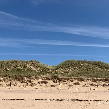 Alojamento de Acomodação e Pequeno-almoço Maison Face Au Soleil 3*