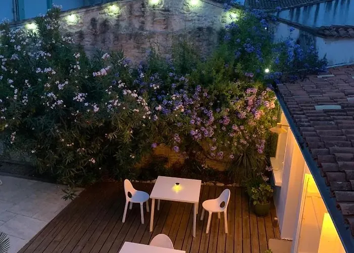 Maison Face Au Soleil Bed and breakfast 3*