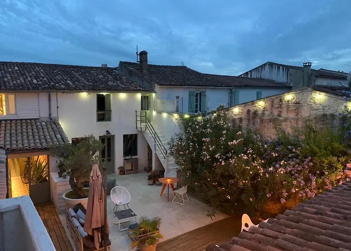 Bed and breakfast Maison Face Au Soleil